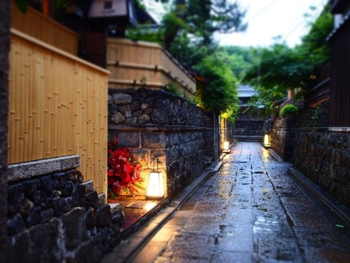 石塀小路夢庵(京都府京都市東山区下河原町463-10)