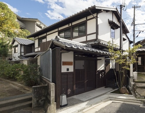 THE MACHIYA VILLA 三条しらかわ小路(京都府京都市東山区粟田口三条坊町32-2)