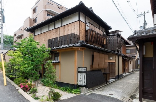 京町家雅清水邸梅林庵(京都府京都市東山区清水4-172-20)