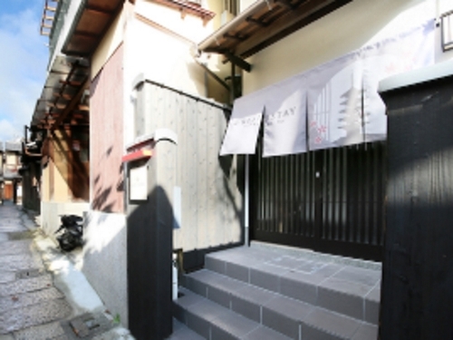 RESI STAY 祇園四条(京都府京都市東山区四条通大和大路東入祇園町北側247)