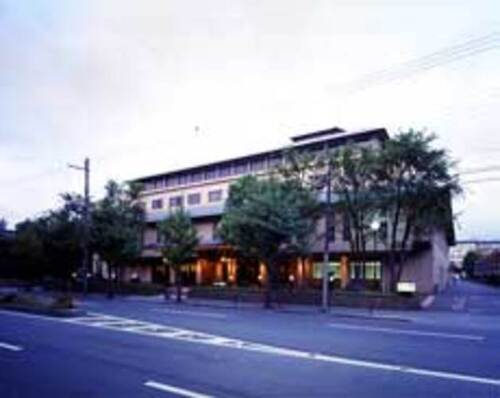 御所西京都平安ホテル(京都府京都市上京区烏丸町上長者町上)