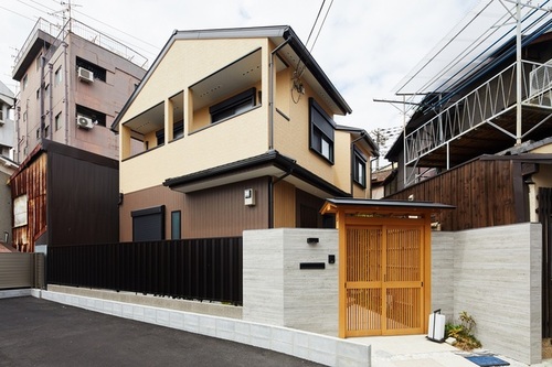 稲荷墨染庵(京都府京都市伏見区深草山村町1000-10)