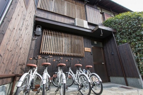 GUESTHOUSE 京洛や 金閣寺(京都府京都市北区平野宮西町52)