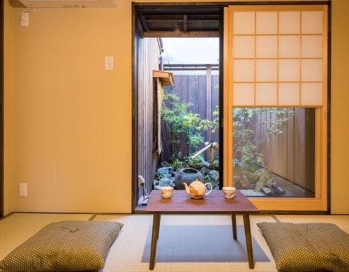 京の嵐清水(京都府京都市東山区六波羅裏門通東入竹村町148-2)