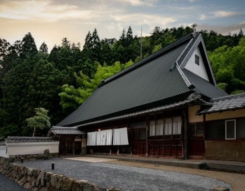 NIPPONIA 美山鶴ヶ岡 山の郷(京都府南丹市美山町鶴ケ岡新釈迦堂前1)