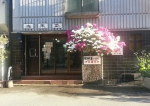 宿末盛(大阪府大阪市西成区萩之茶屋2-8-22)