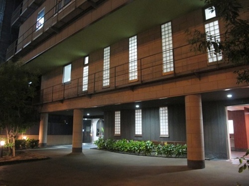 ホテル新今宮(大阪府大阪市西成区萩之茶屋1-2-20)