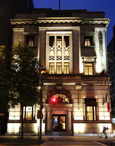 Casa Ambrosia(カーサ アンブロシア)(大阪府大阪市中央区博労町1-7-1)