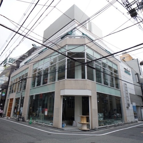 BOOK AND BED TOKYO 心斎橋店(大阪府大阪市中央区東心斎橋1-19-11 ウナギダニスクエア3F)
