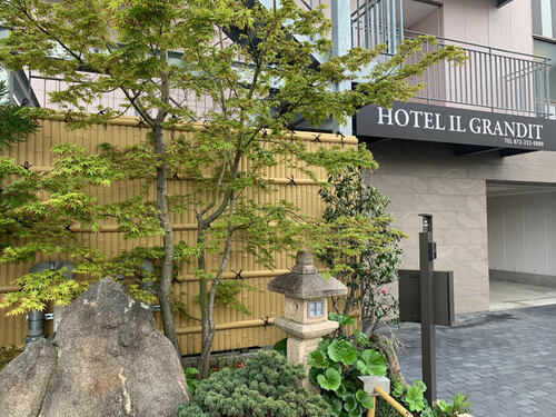 HOTEL IL GRANDIT(大阪府堺市堺区寺地町西3-3-18)