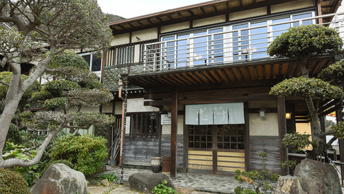 割烹旅館志みず(兵庫県姫路市家島町宮85)