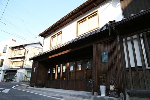 PERCH GUEST HOUSE(兵庫県たつの市龍野町川原町218-1)