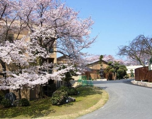 奈良万葉若草の宿三笠(奈良県奈良市川上町728)