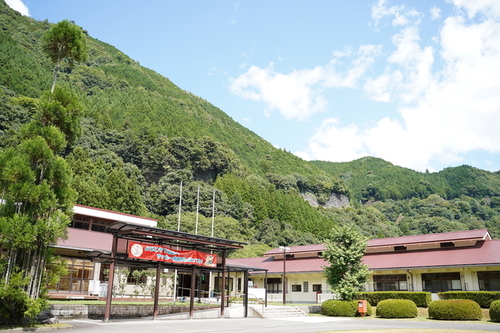 下北山スポーツ公園(奈良県吉野郡下北山村大字上池原1026)