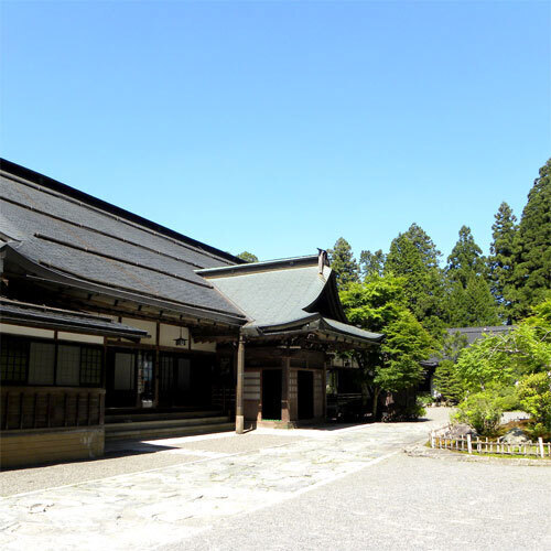 高野山持明院(和歌山県伊都郡高野町高野山455)