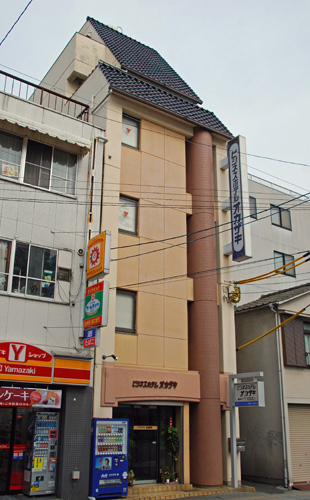 ビジネスホテルオカザキ(岡山県岡山市北区駅前町1-4-17)