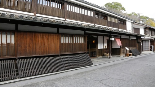 吉井旅館(岡山県倉敷市本町1-29)