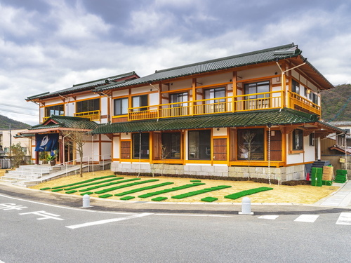 IBARA DENIM HOTELS 舞鶴楼(岡山県井原市井原町3294)