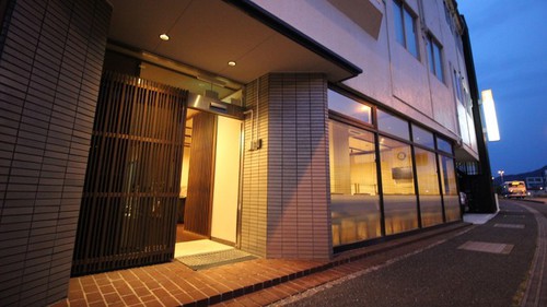 ホテルアクシアイン萩(旧:ホテルオレンジ)(山口県萩市土原370-48)