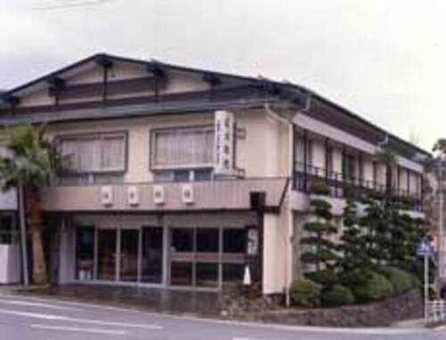 俵山温泉坂倉旅館(山口県長門市俵山5061-8)