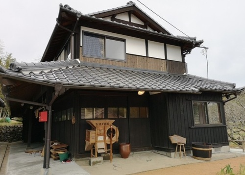 古民家ゲストハウスひまわり(山口県美祢市大嶺町東分906-1)