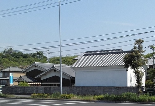 かえる ゲストハウス (KAERU GUEST HOUSE)(香川県高松市御厩町1616-1)