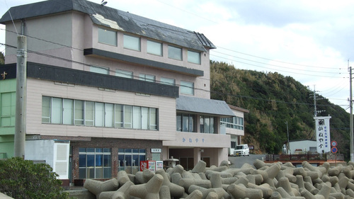 かねやす本店(福岡県北九州市若松区大字有毛2464)