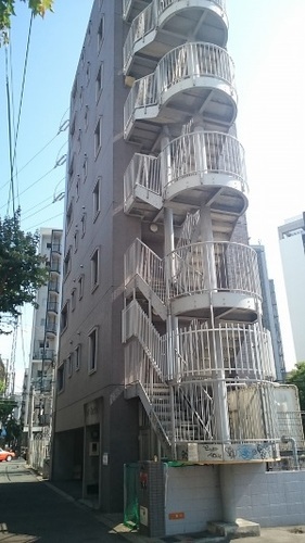 Guest.room J’s house 33(福岡県福岡市中央区渡辺通4-4-19ラカーサ薬院401号室)