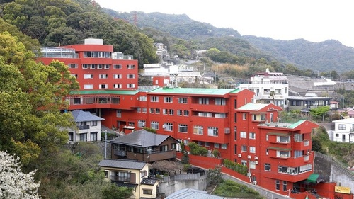 長崎スカイホテル(長崎県長崎市江の浦町18-1)