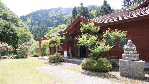 民宿ひろしげ(大分県日田市前津江町柚木1193-7)