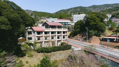 松苑(鹿児島県霧島市牧園町高千穂3930)