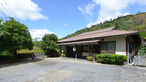 栗野岳温泉(鹿児島県姶良郡湧水町木場6357)