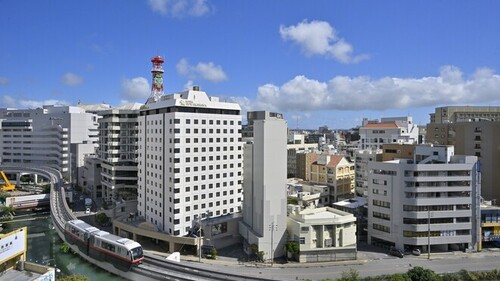 ホテルサン沖縄(沖縄県那覇市久茂地1-5-15)