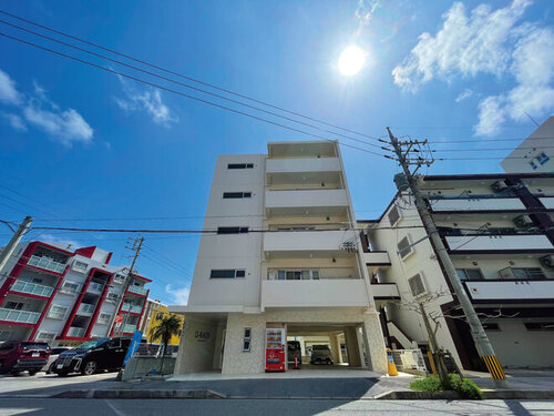 G‐RATIS OMOROMACHI(グラティスオモロマチ)(沖縄県那覇市真嘉比1-4-10)