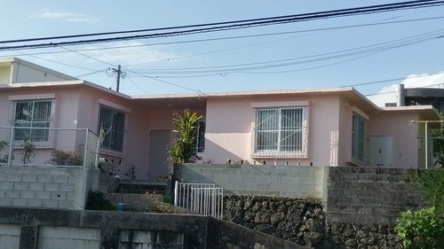 Tiny guest house MAMETORA「まめ寅」(沖縄県中頭郡北谷町吉原454-5)